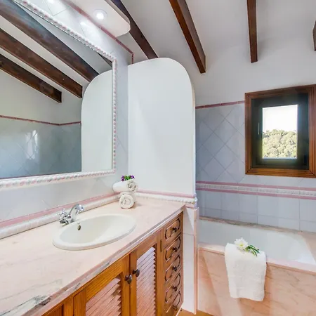 Holiday home 5 Bedroom Country House, *