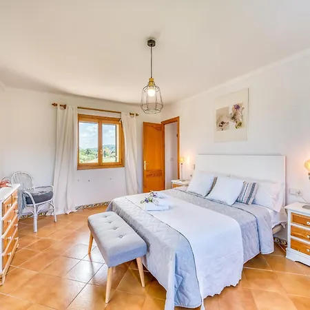 Holiday home 5 Bedroom Country House, *