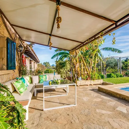5 Bedroom Country House,