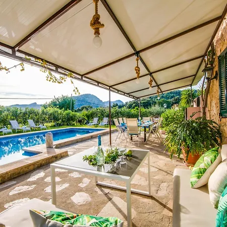 5 Bedroom Country House, Pollenca