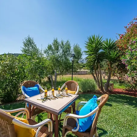 5 Bedroom Country House, Holiday home